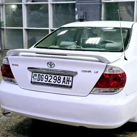 Toyota Camry 2004