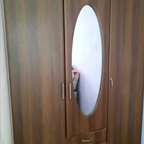 şkaf