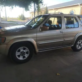 Infiniti QX4 2000