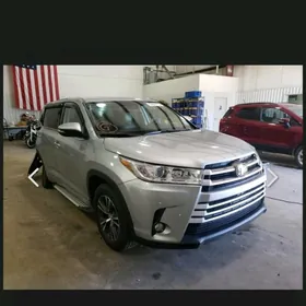Toyota Highlander 2017