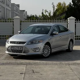 Ford Mondeo 2013