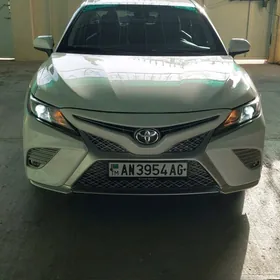Toyota Camry 2020