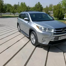 Toyota Highlander 2017