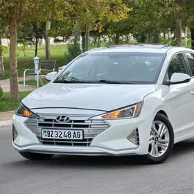 Hyundai Elantra 2020