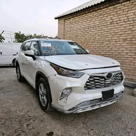 Toyota Highlander 2020