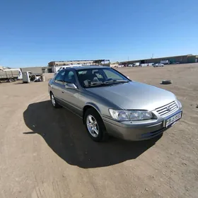 Toyota Camry 1999