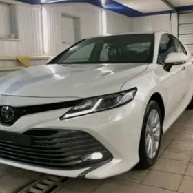 Toyota Camry Hybrid 2022