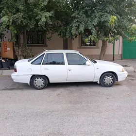 Daewoo Nexia 2002