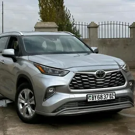 Toyota Highlander 2020
