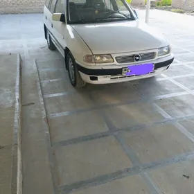 Opel Astra 1993