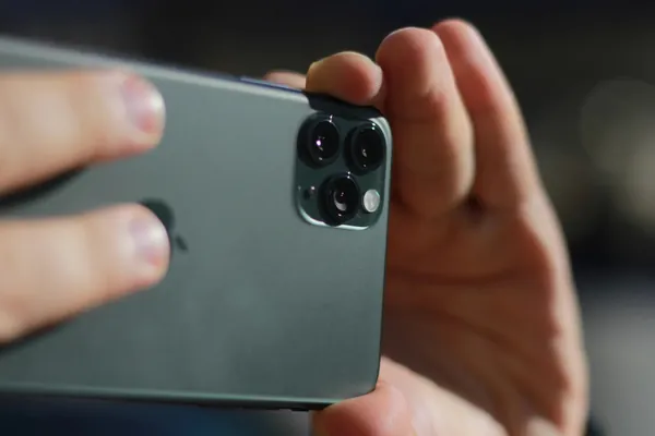 Apple добавила iPhone 11 Pro Max и Watch Series 3 в перечень винтажных устройств