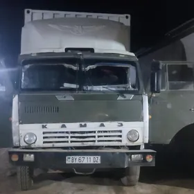 Kamaz 5320 1990