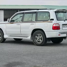 Toyota Land Cruiser 2000