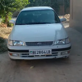 Toyota Corona 1995