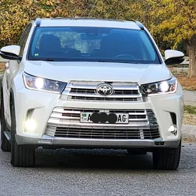 Toyota Highlander 2019