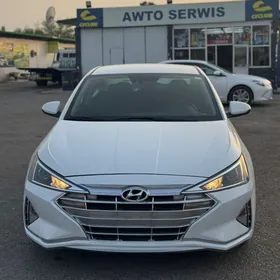 Hyundai Elantra 2020