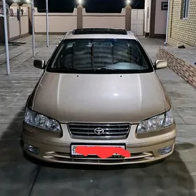 Toyota Camry 1998