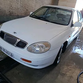 Daewoo Leganza 1998