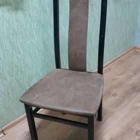 Стулья