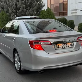 Toyota Camry 2013