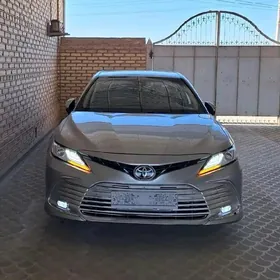 Toyota Camry 2020