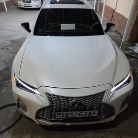 Lexus IS 350 2024