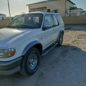 Ford Explorer Sport 2000