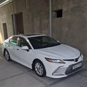 Toyota Camry 2022