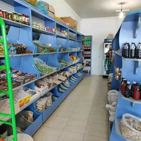 tayyn magazzyn polkalar