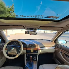 BMW E39 2002