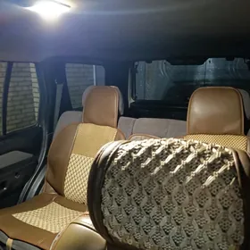 Nissan Pathfinder 2001