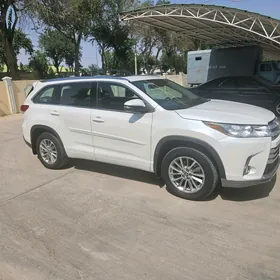 Toyota Highlander 2019