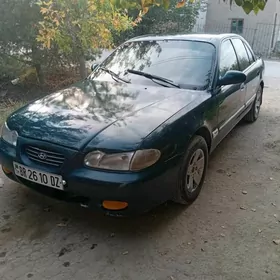 Hyundai Sonata 1996