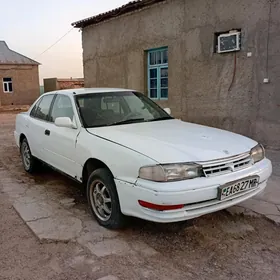 Toyota Camry 1991