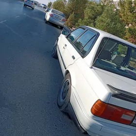 BMW 325 1990