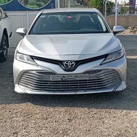 Toyota Camry 2020
