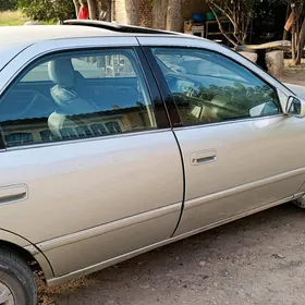 Toyota Camry 1999