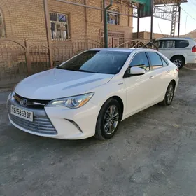 Toyota Camry 2016