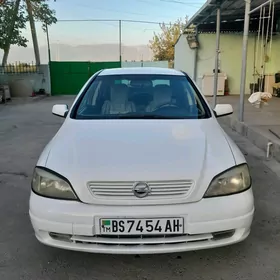 Opel Astra 2000