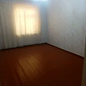 ПРОДАЁТСЯ 2 УХ КОМ