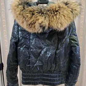 Зимняя куртка для девушек