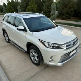 Toyota Highlander 2018