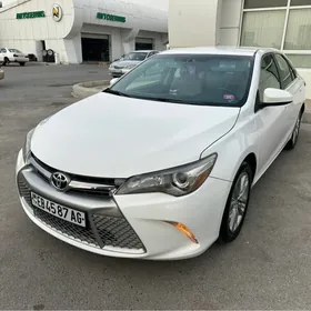 Toyota Camry 2015