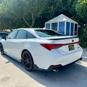 Toyota Avalon 2019