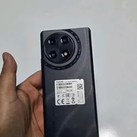Tecno camon 30s