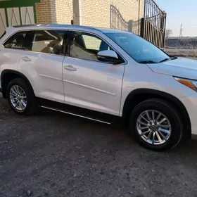 Toyota Highlander 2019