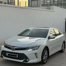Toyota Camry 2017