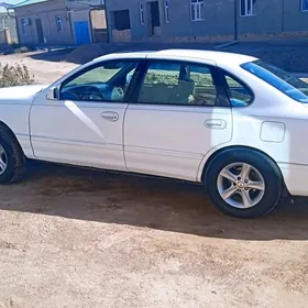Toyota Avalon 1999