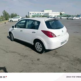 Nissan Versa 2010