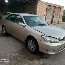 Toyota Camry 2003
